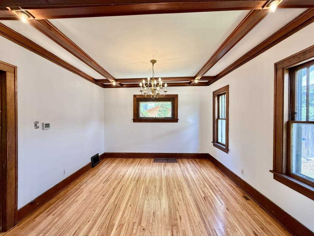 423 S 7th Ave