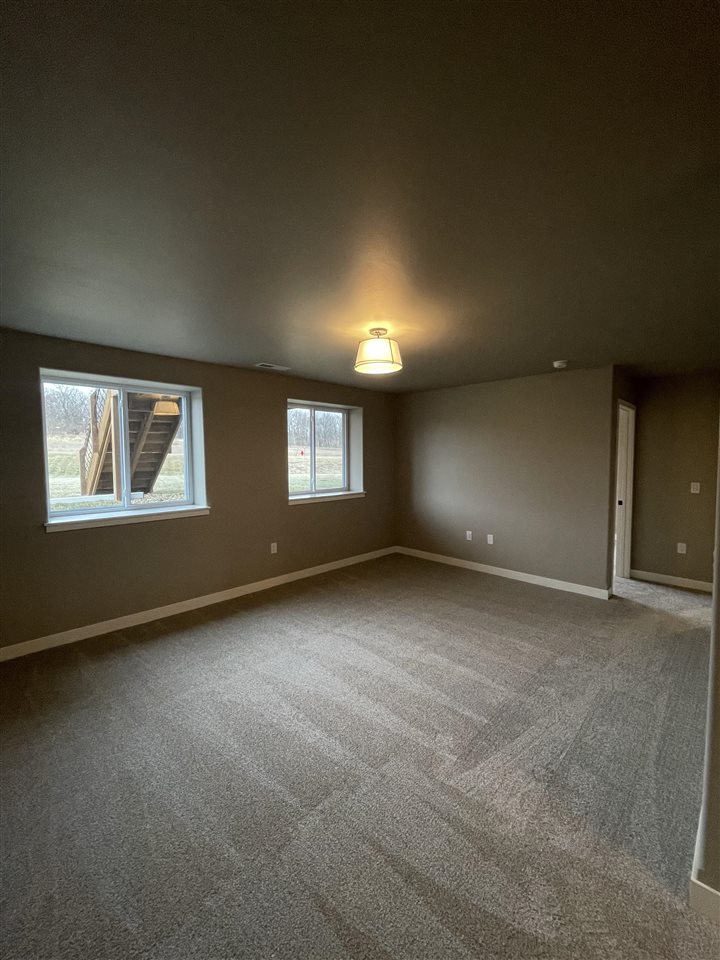 3332 Loethen Ln