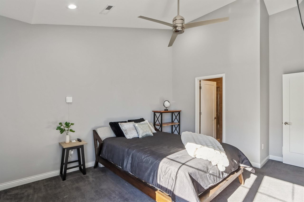 340 Clark Drive Unit: #2
