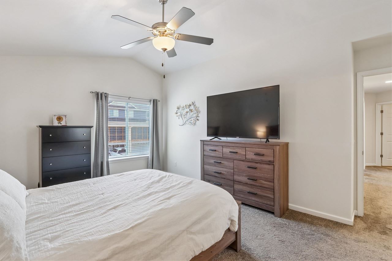 1219 Ronald Way