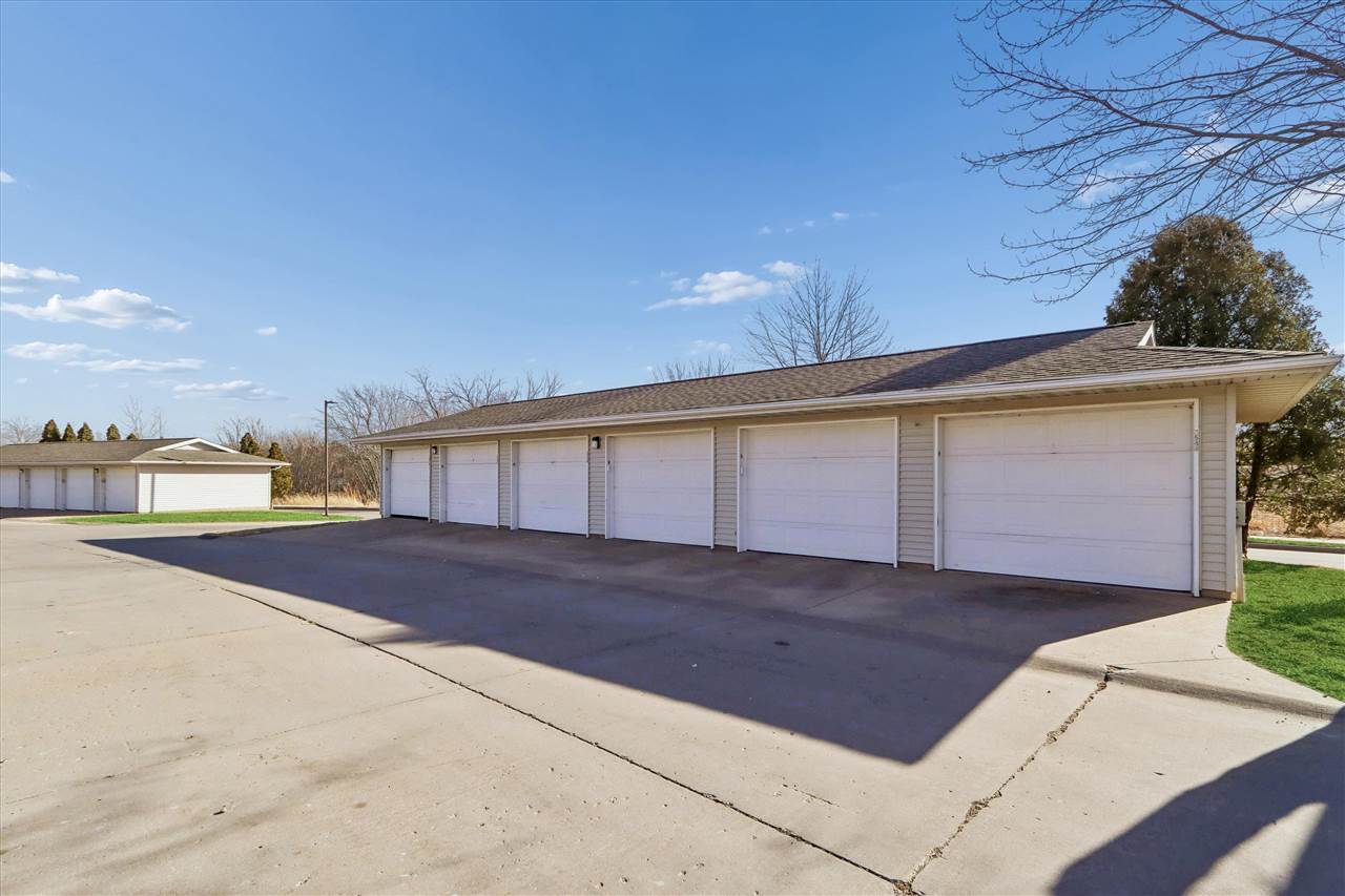 2548 Rushmore Drive