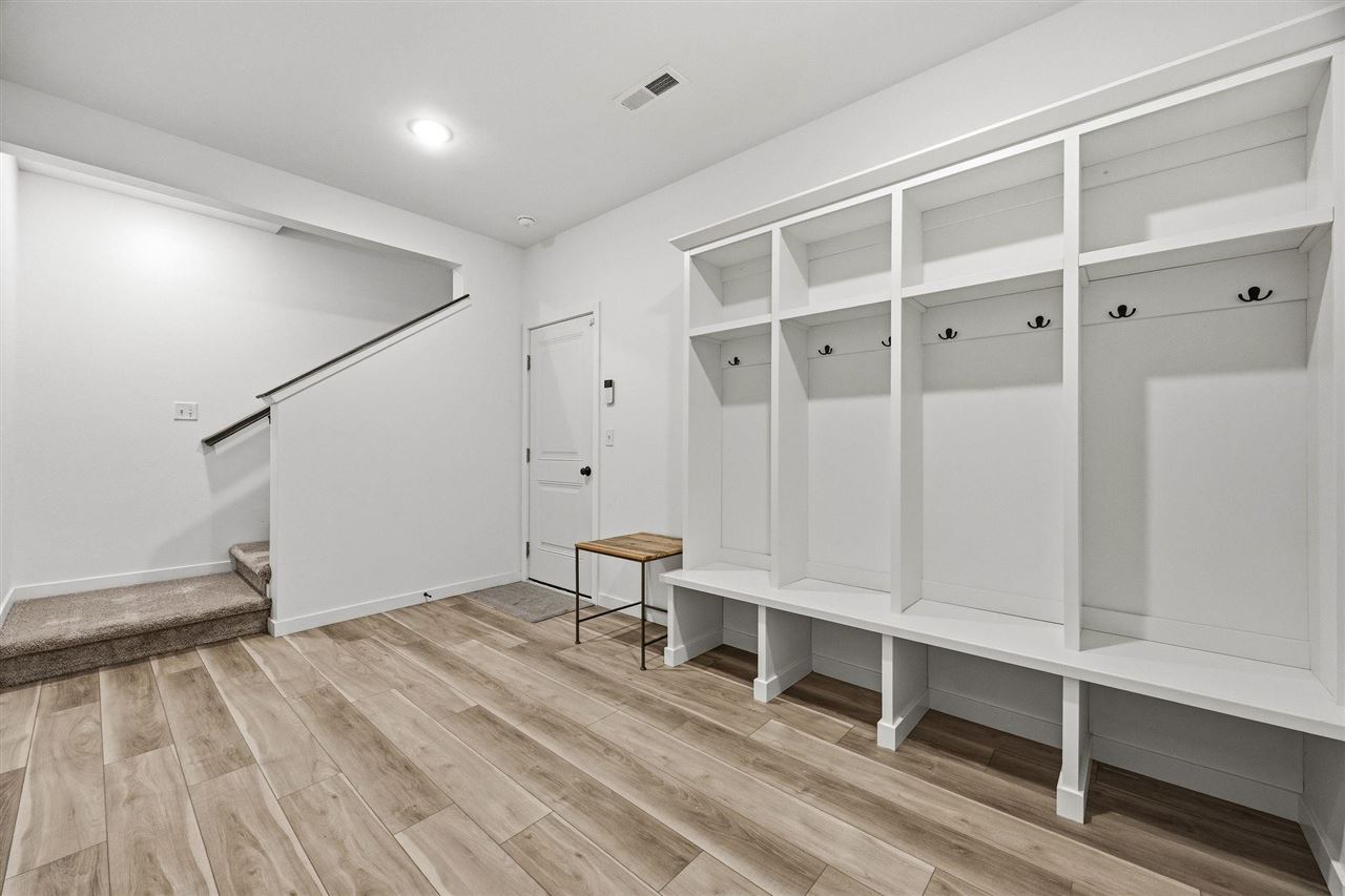 458 Cherry Ave
