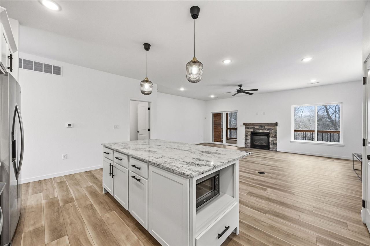 458 Cherry Ave