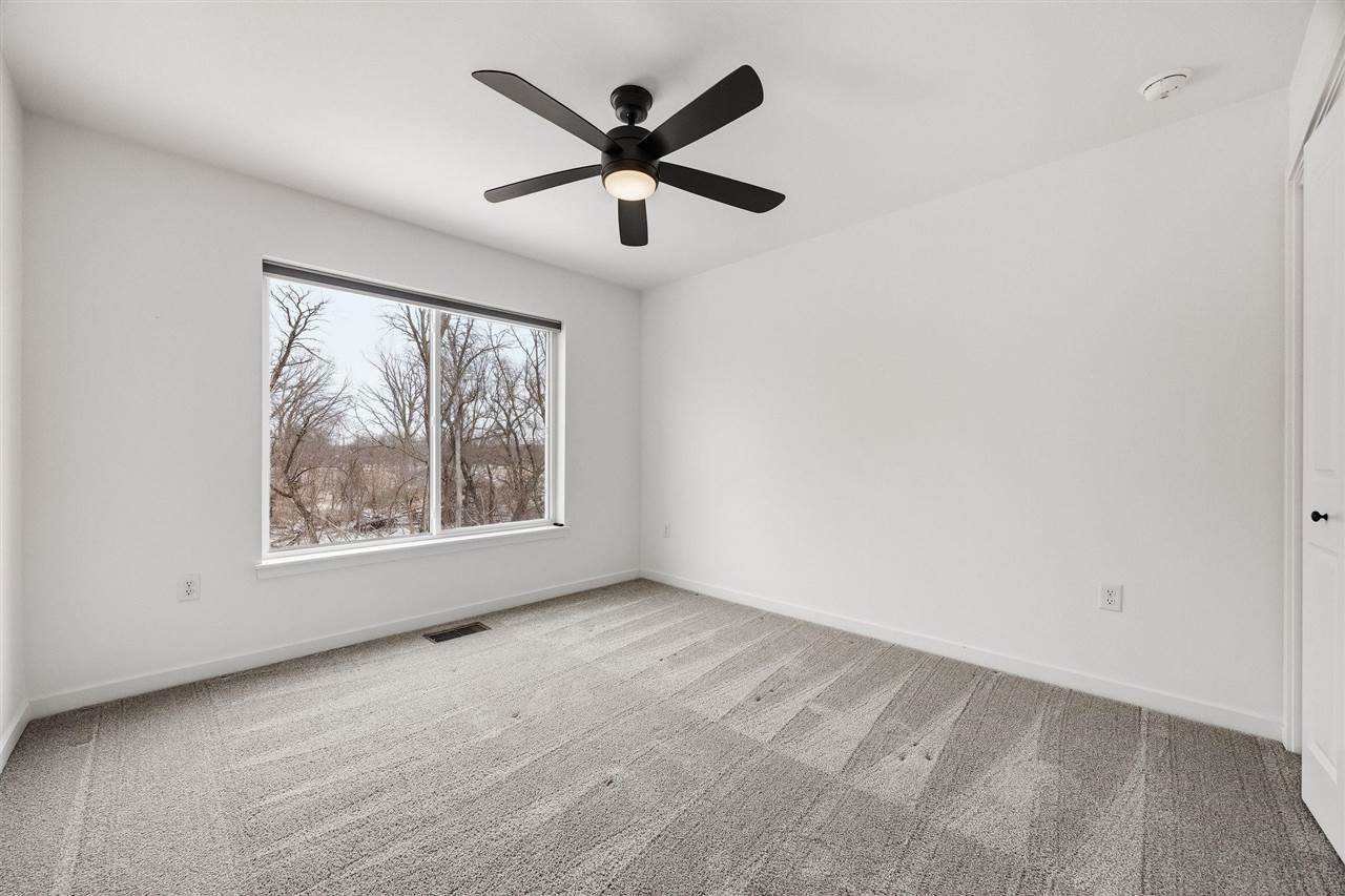 458 Cherry Ave