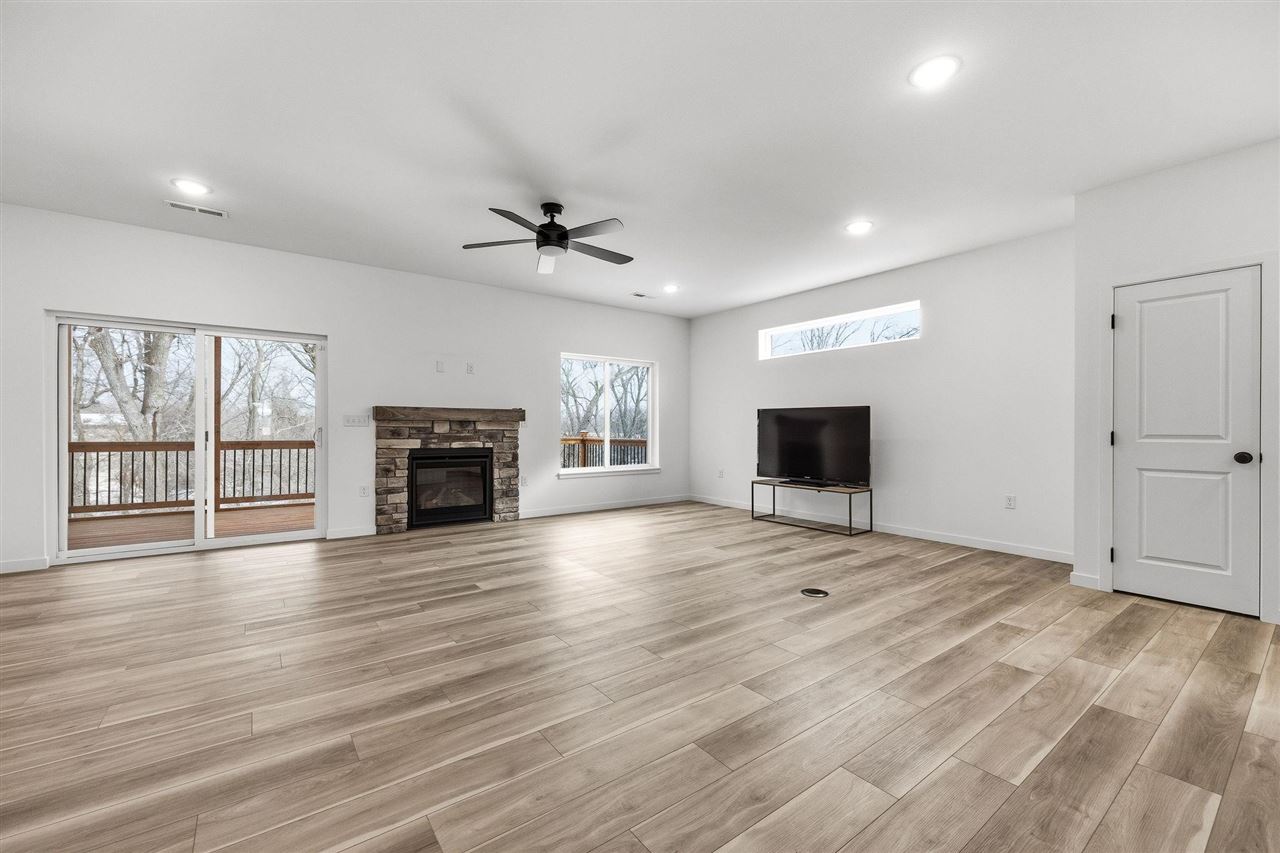 458 Cherry Ave
