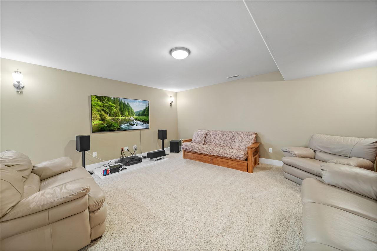 2238 Dempster Dr