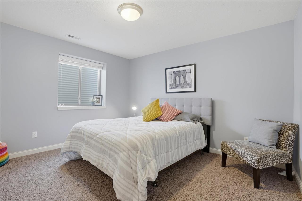 360 Lockmoor Ave