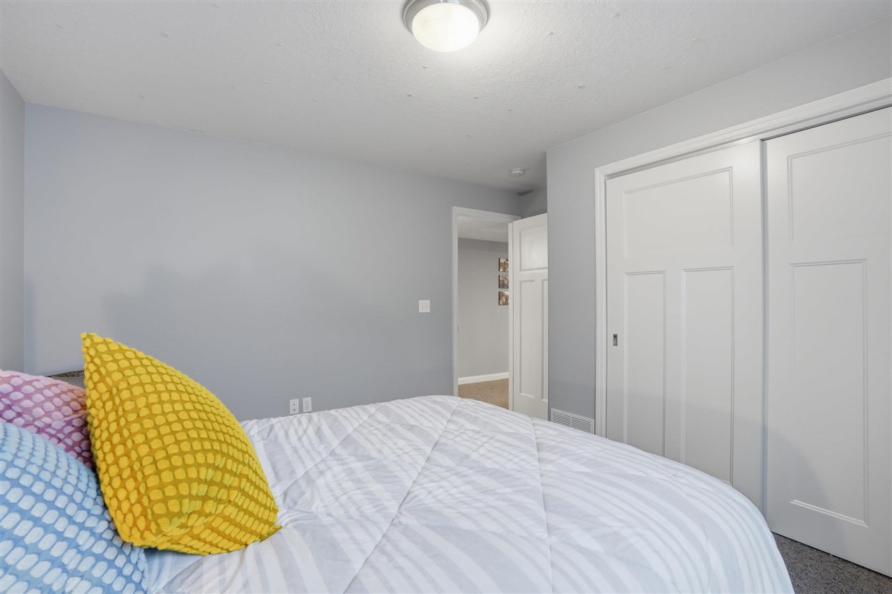 360 Lockmoor Ave