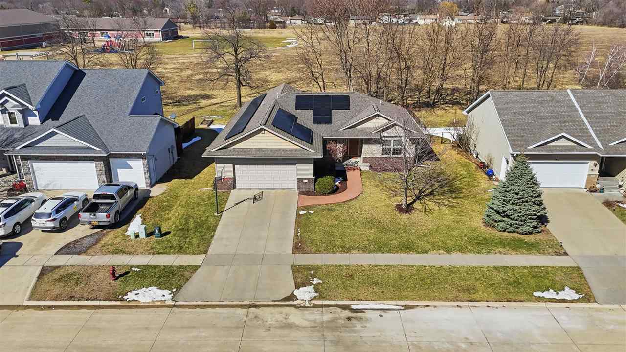 360 Lockmoor Ave