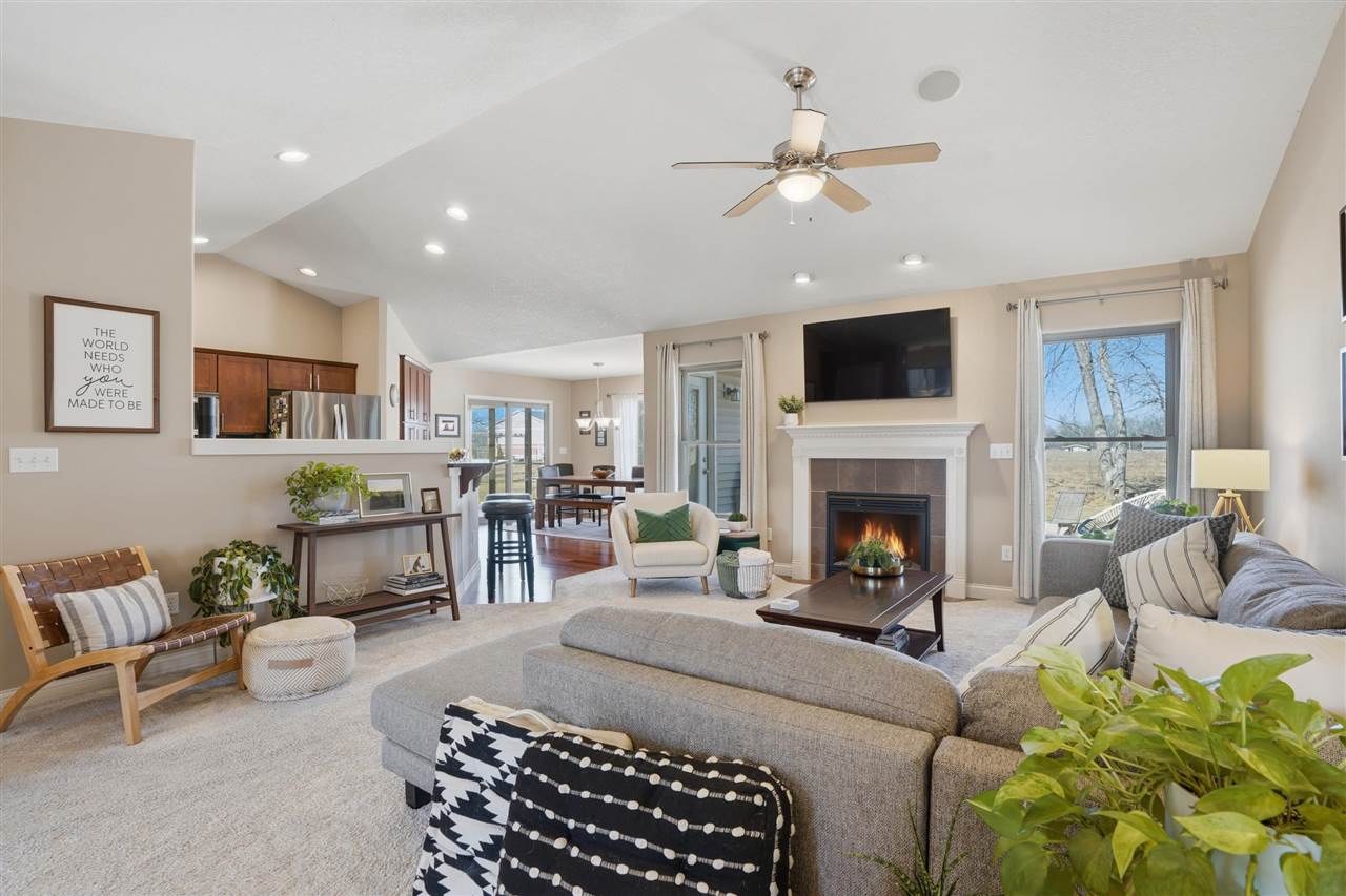 360 Lockmoor Ave