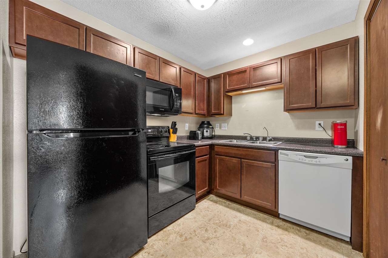 170 Elm Ridge Dr.