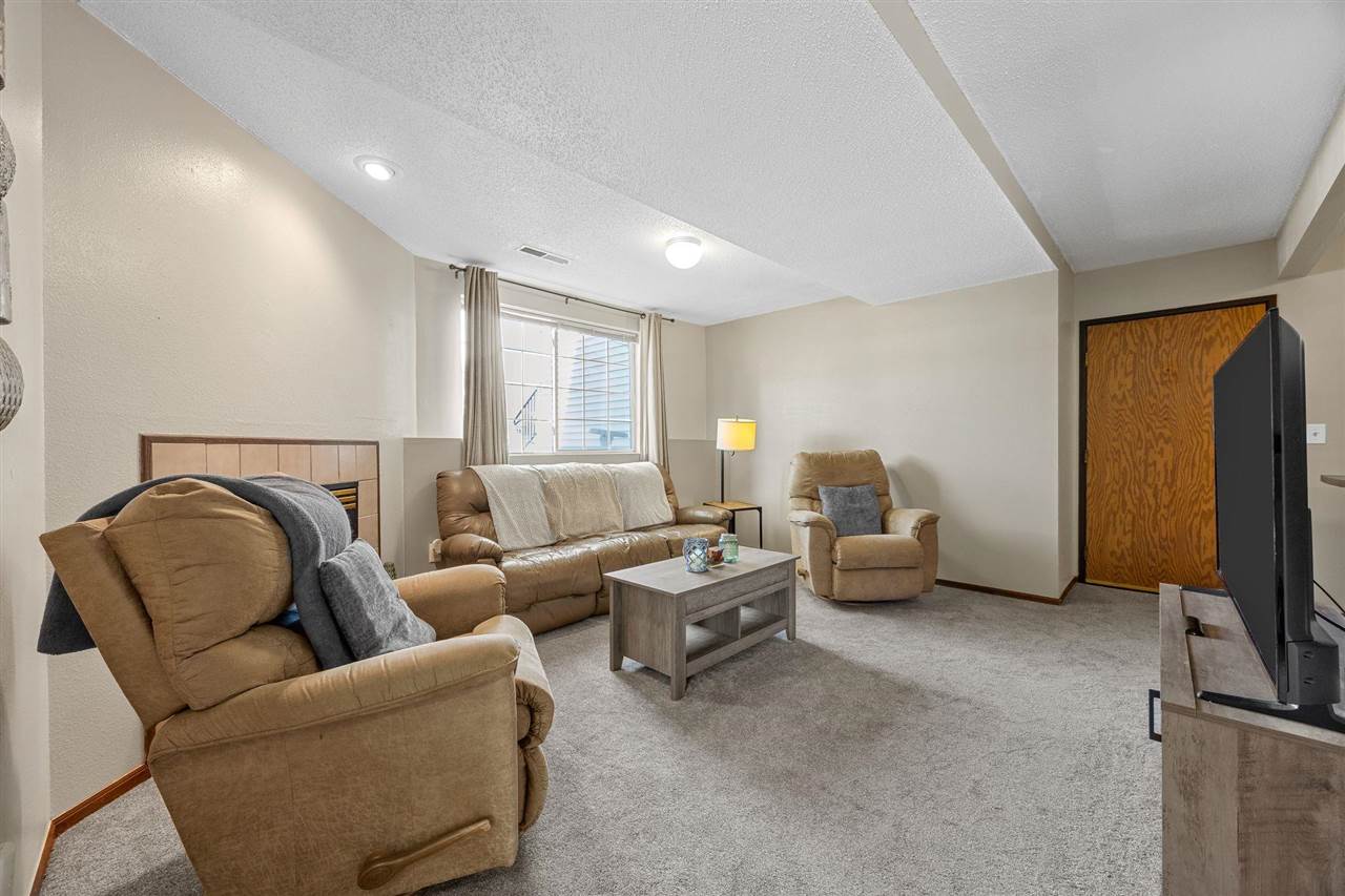 170 Elm Ridge Dr.