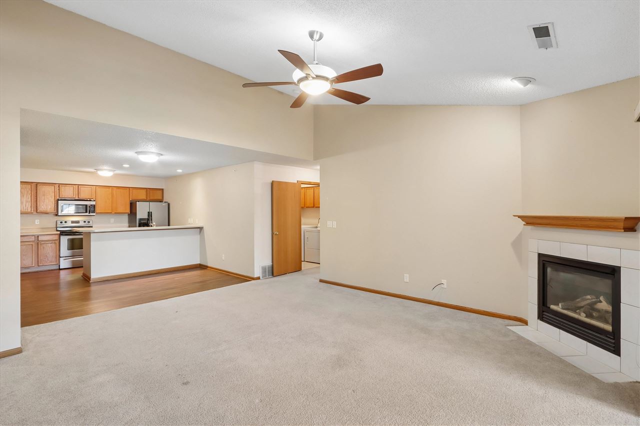 2592 Cascade Lane