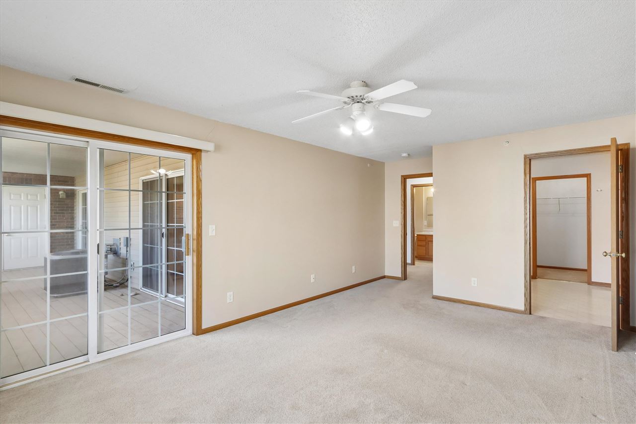 2592 Cascade Lane