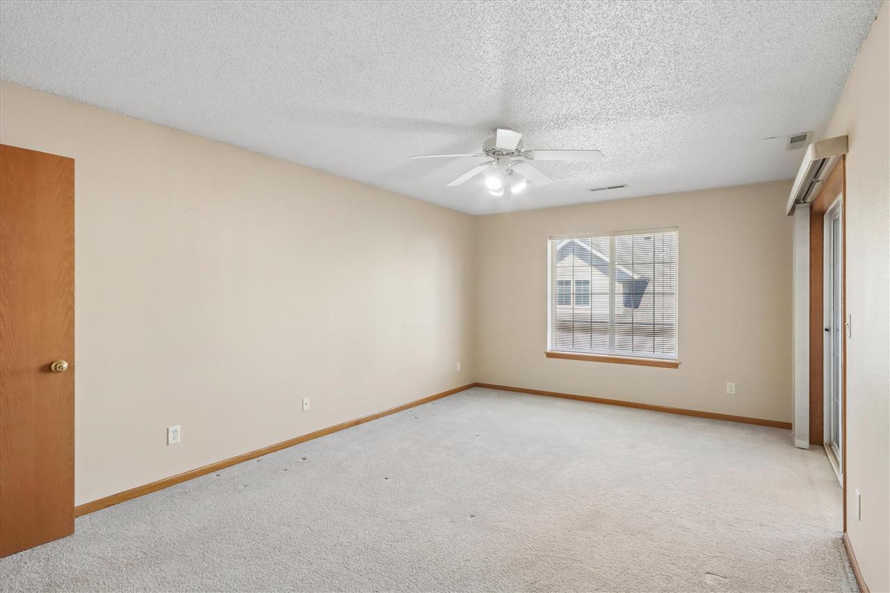 2592 Cascade Lane