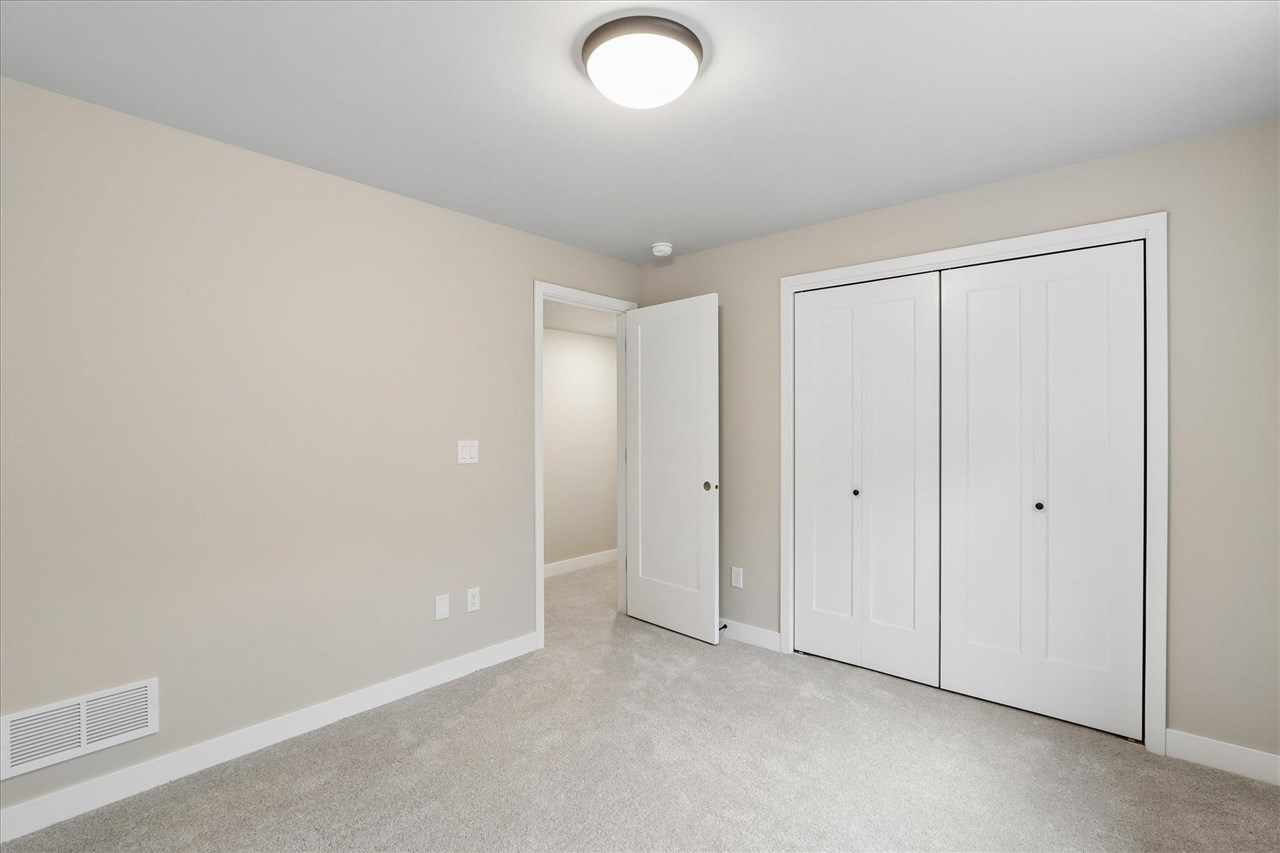 1003 Highland Trl