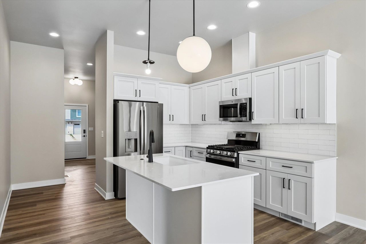 1003 Highland Trl