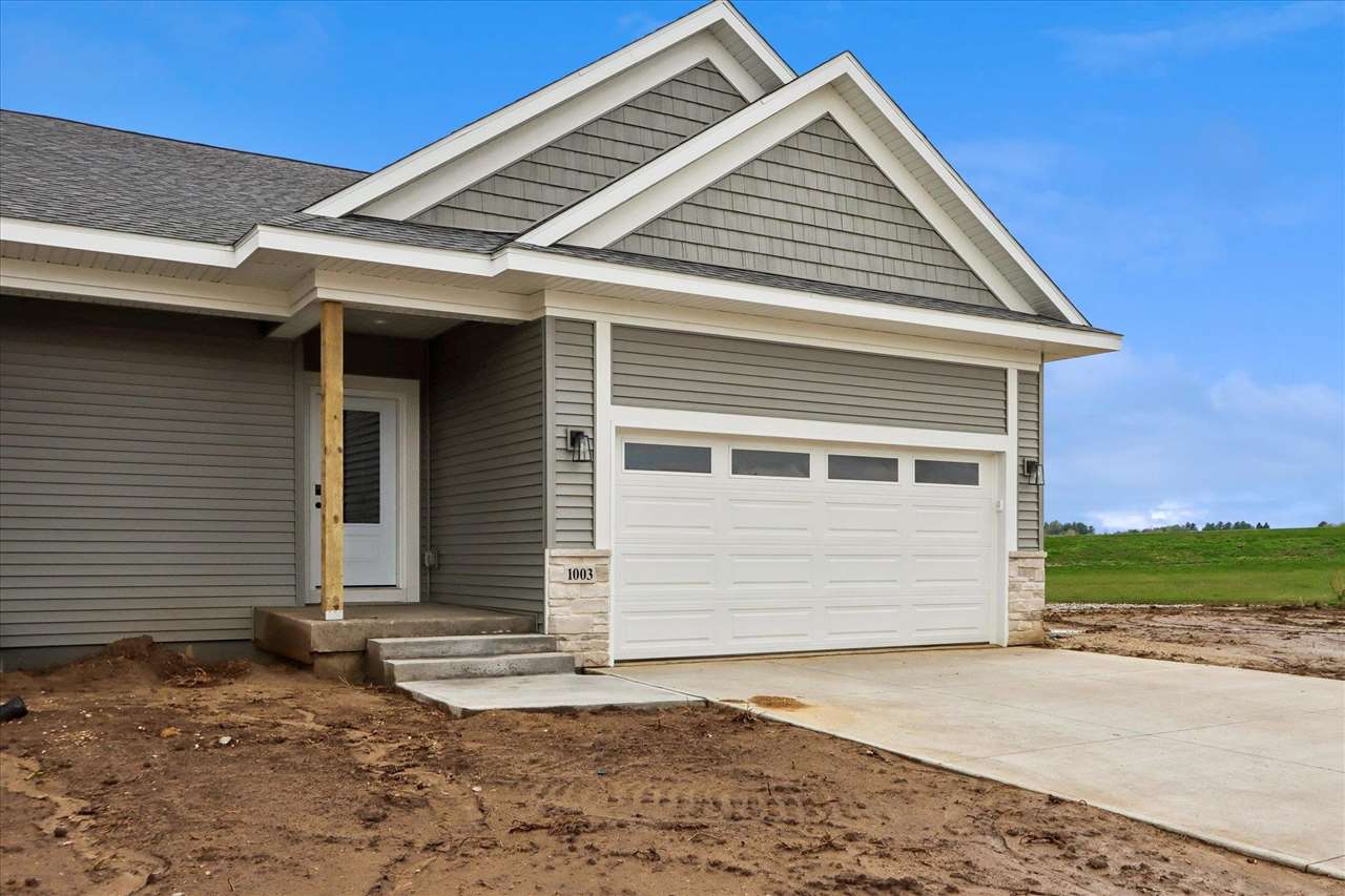 1003 Highland Trl