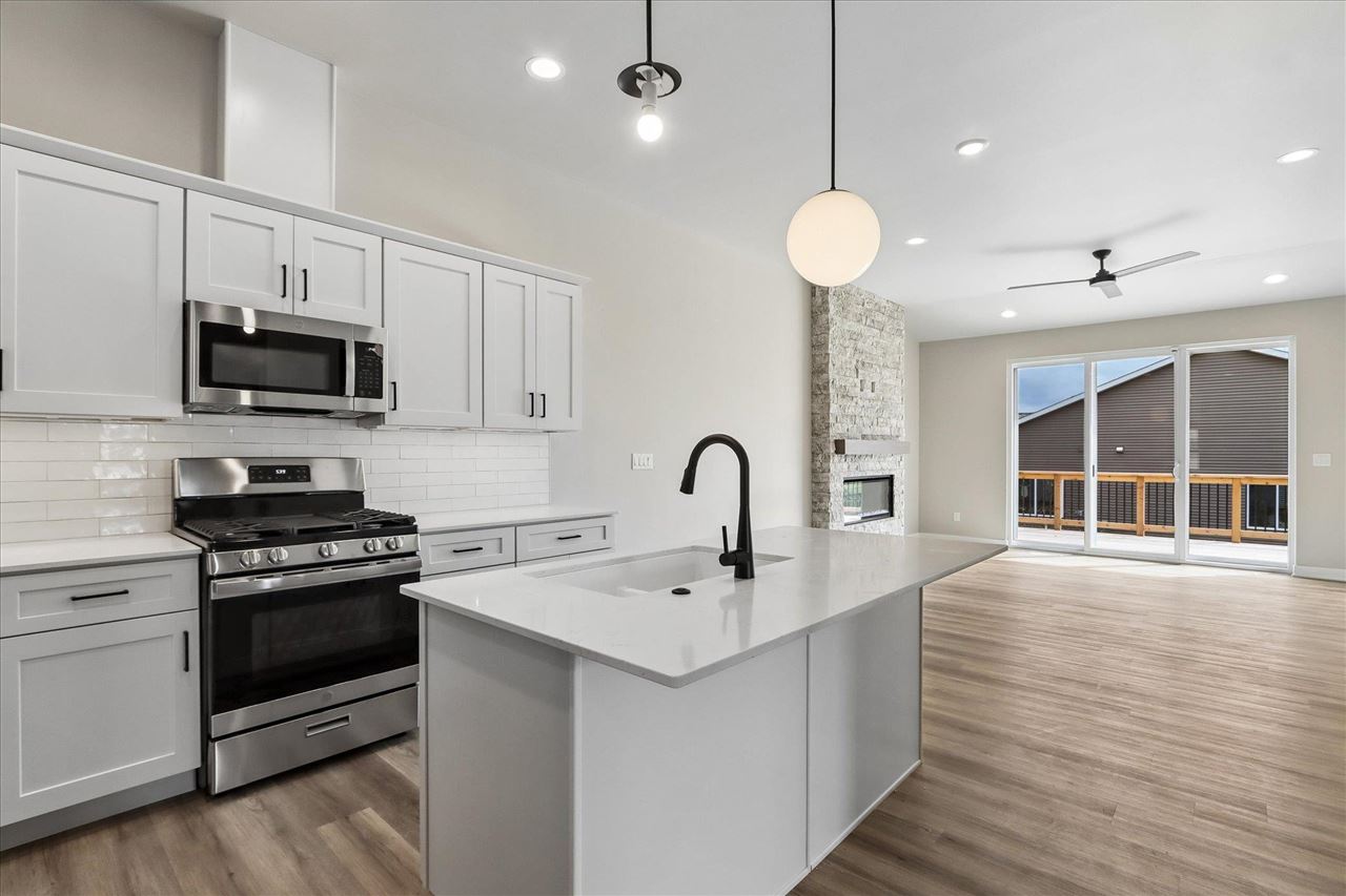 1003 Highland Trl