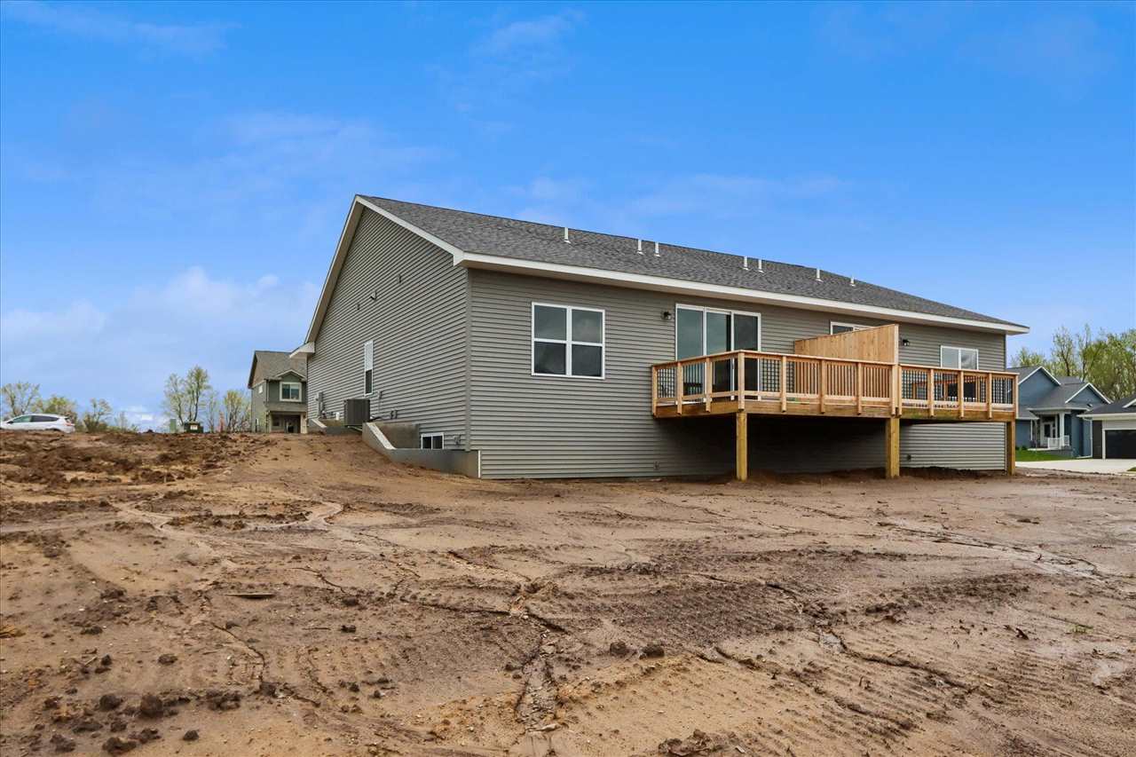 1003 Highland Trl