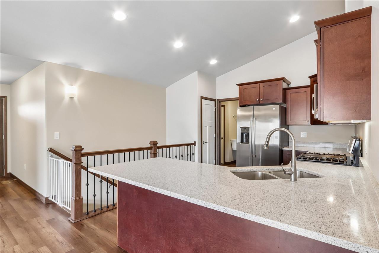 620 Creekside Drive