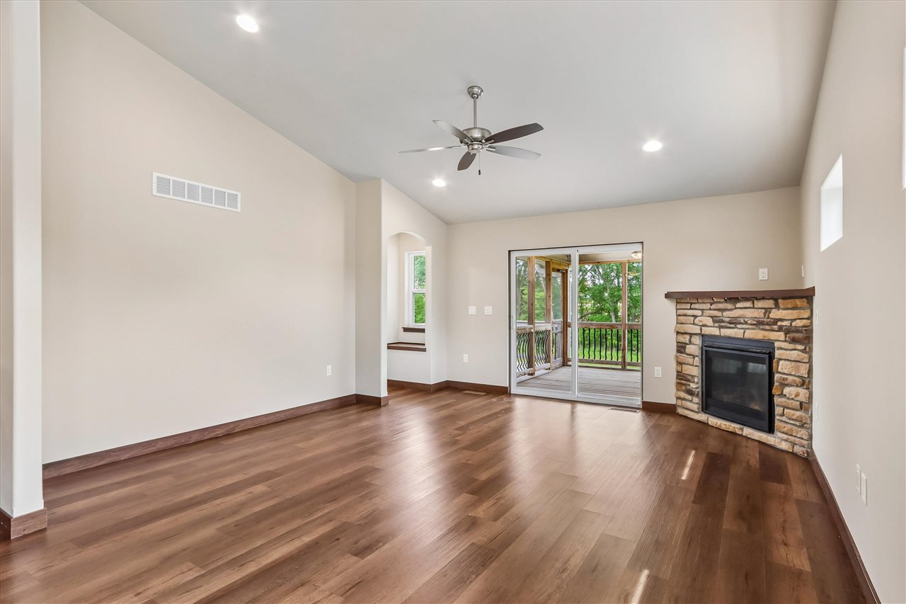 620 Creekside Drive