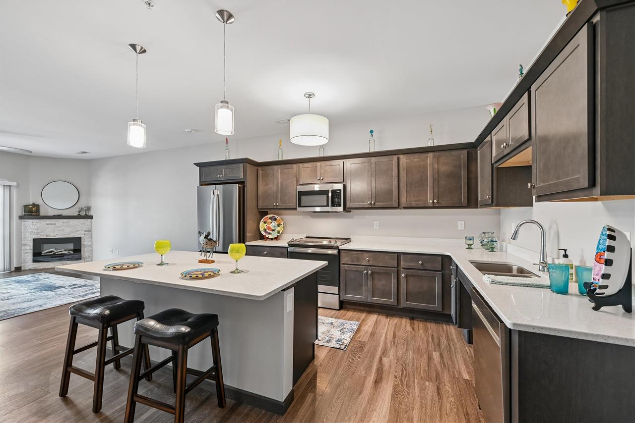2871 Spring Rose Circle Unit: #109