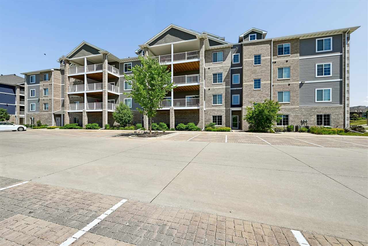2871 Spring Rose Circle Unit: #109