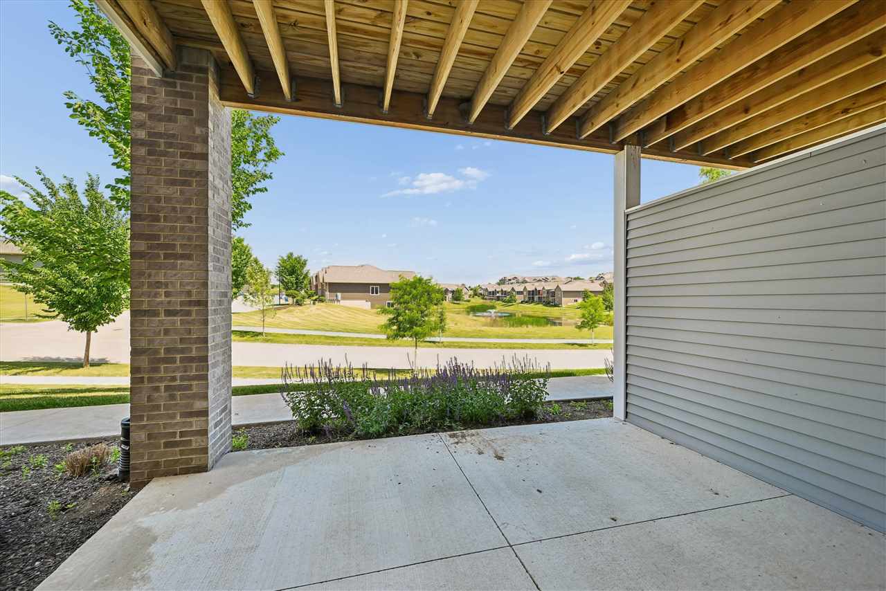 2871 Spring Rose Circle Unit: #109