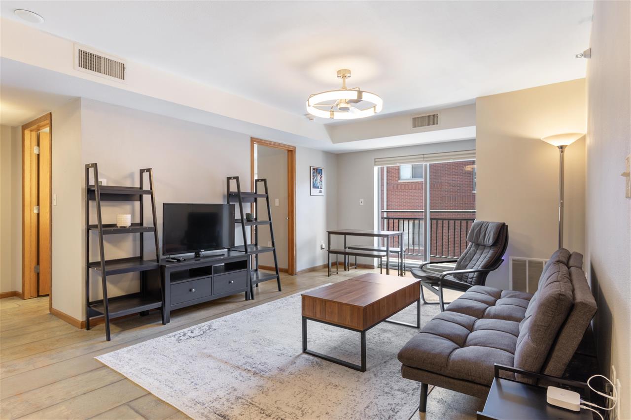 332 S Linn Street Unit: 314