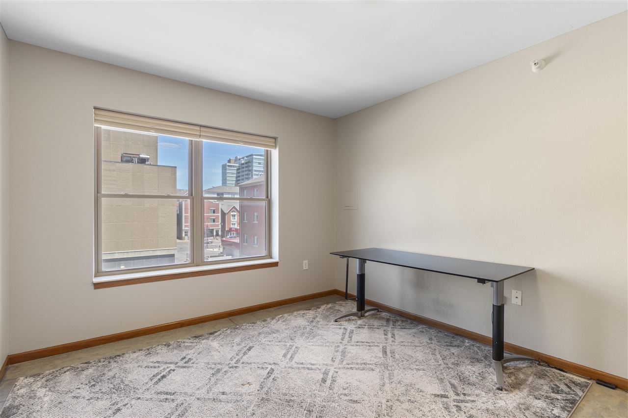 332 S Linn Street Unit: 314