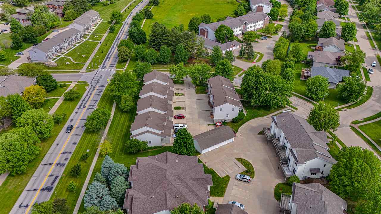 1003-1049 Scott Park Drive Unit: 13 Total Units