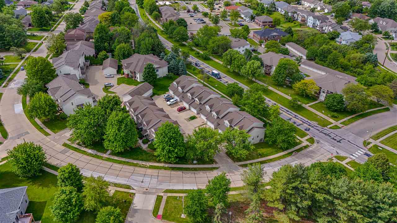 1003-1049 Scott Park Drive Unit: 13 Total Units