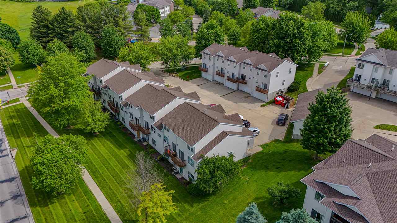 1003-1049 Scott Park Drive Unit: 13 Total Units