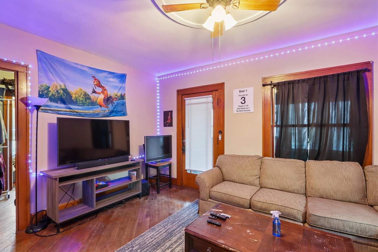 727 N Dodge Street