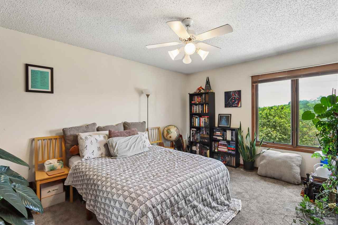 1144 Mormon Trek Boulevard