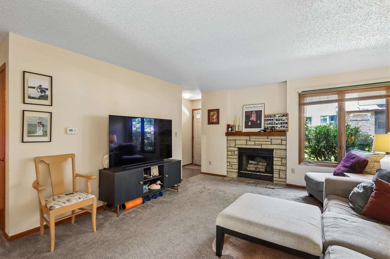 1144 Mormon Trek Boulevard