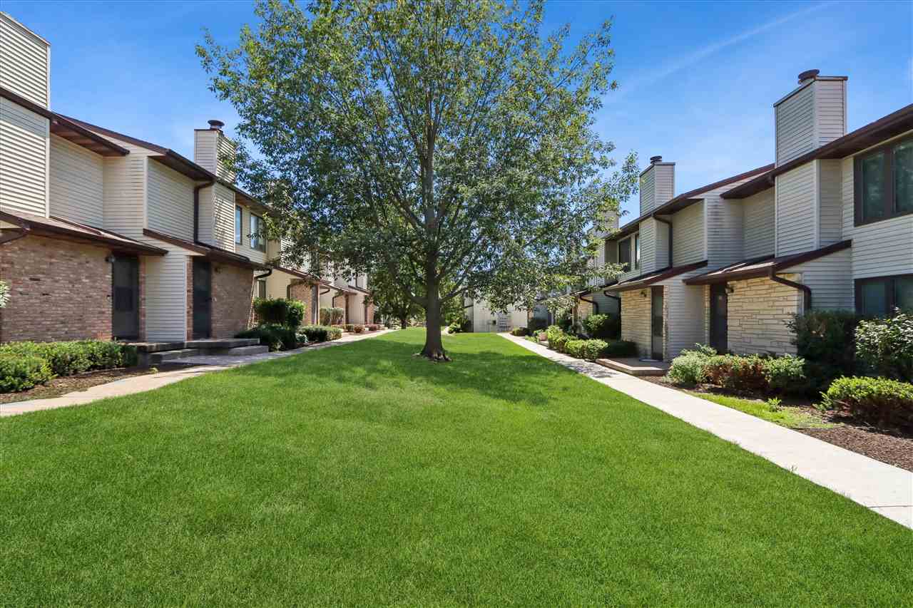 1144 Mormon Trek Boulevard