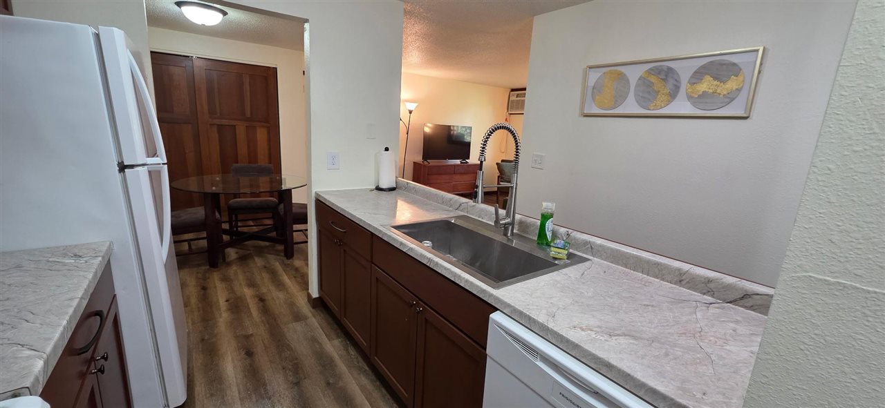 812 Benton Drive #14 Unit: 814 Benton Drive #14