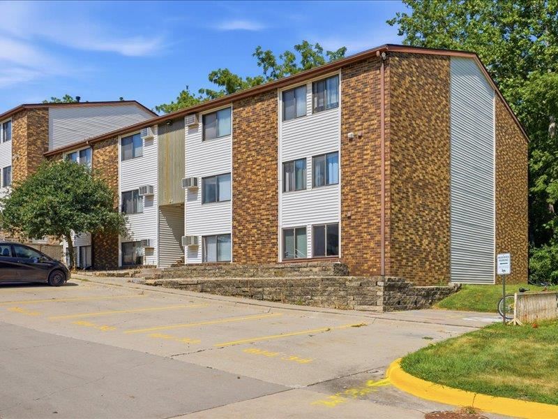 812 Benton Drive #14 Unit: 814 Benton Drive #14