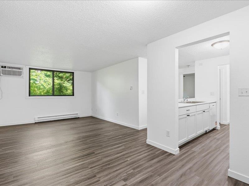 812 Benton Drive #14 Unit: 814 Benton Drive #14