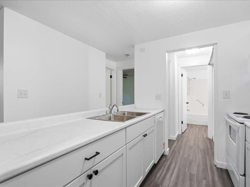 812 Benton Drive #14 Unit: 814 Benton Drive #14