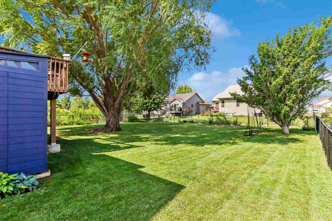 235 N McKenzie Ln
