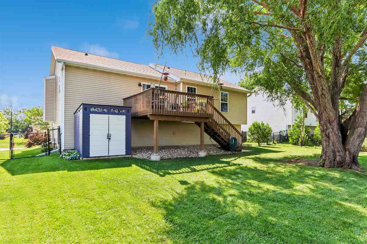235 N McKenzie Ln