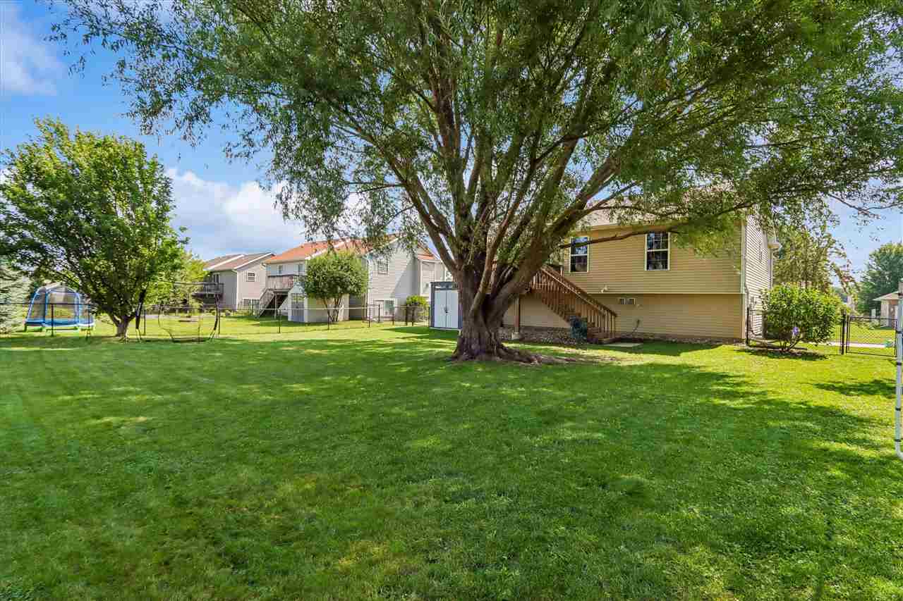 235 N McKenzie Ln