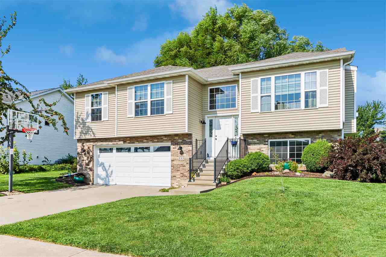235 N McKenzie Ln