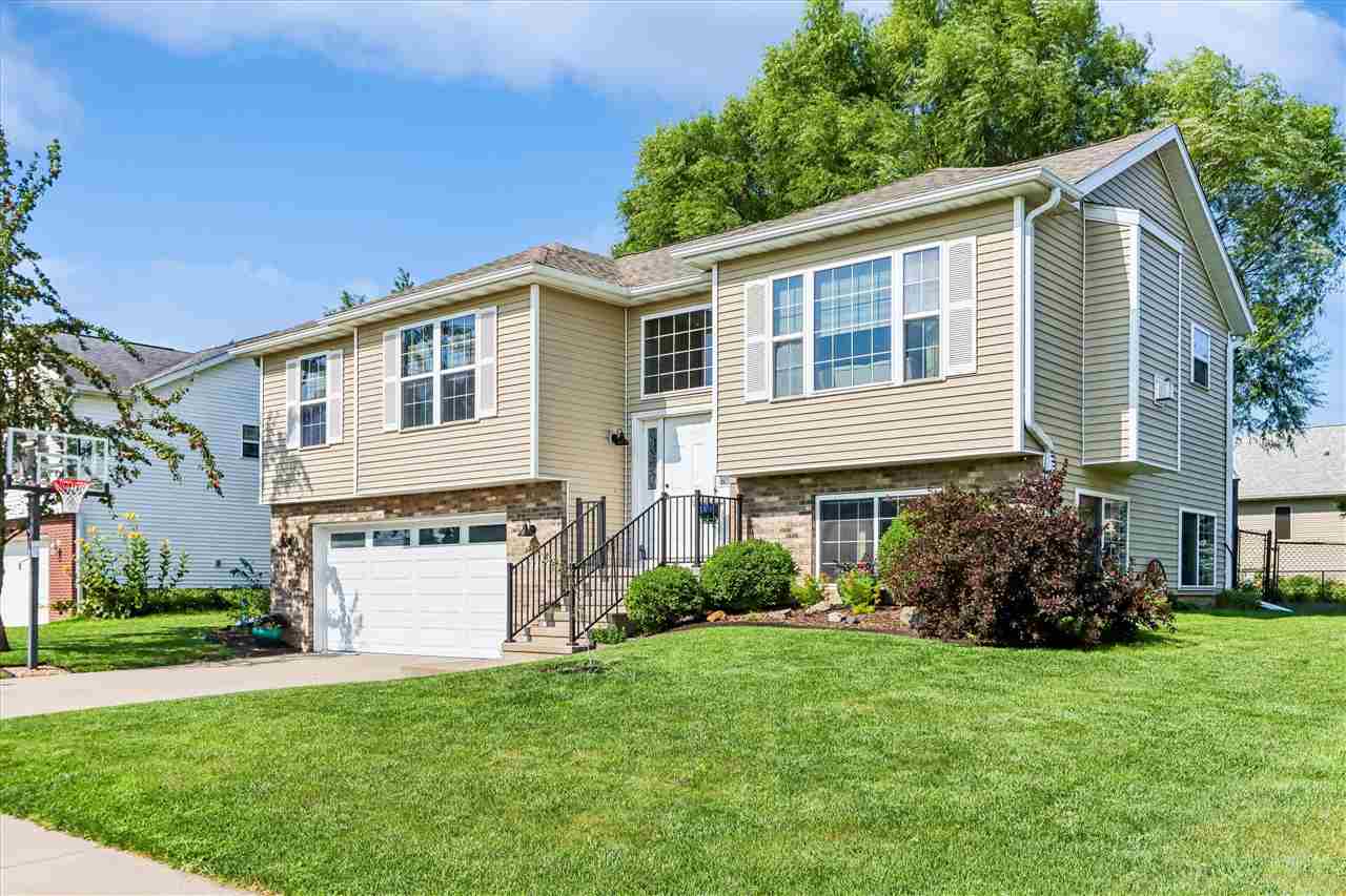 235 N McKenzie Ln