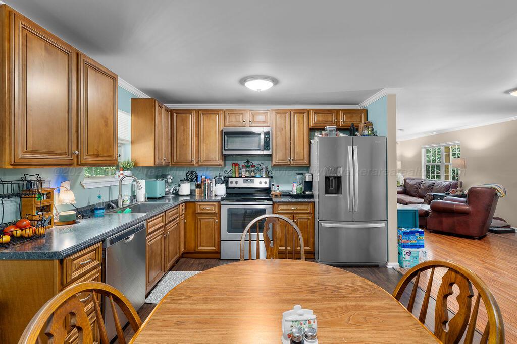78 JOE BRACKETT Rd