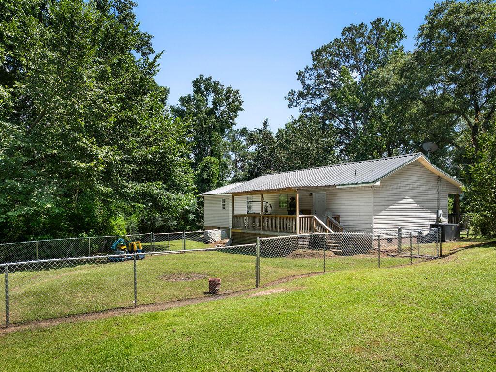 78 JOE BRACKETT Rd