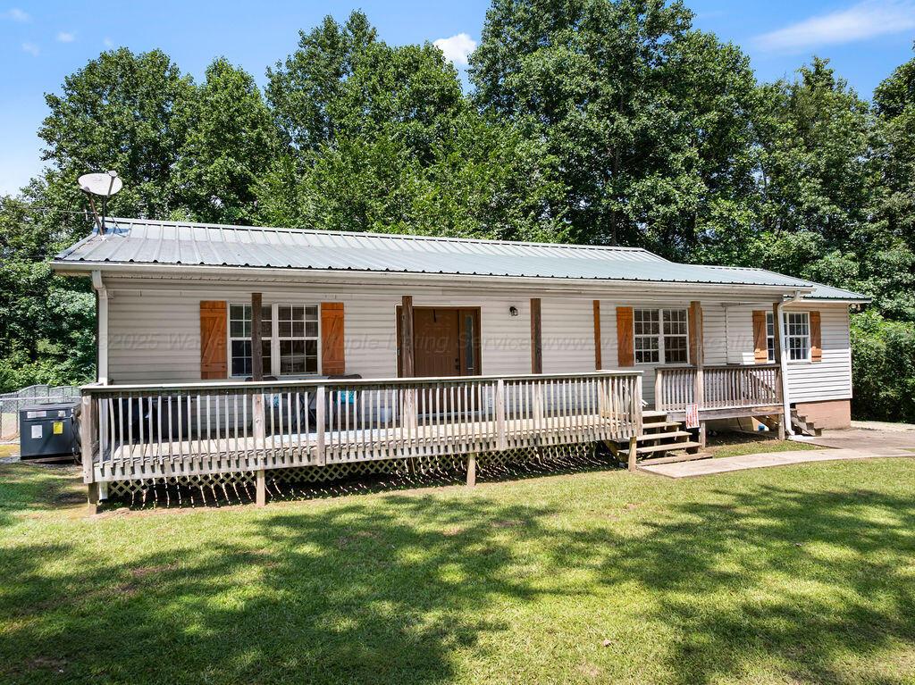 78 JOE BRACKETT Rd